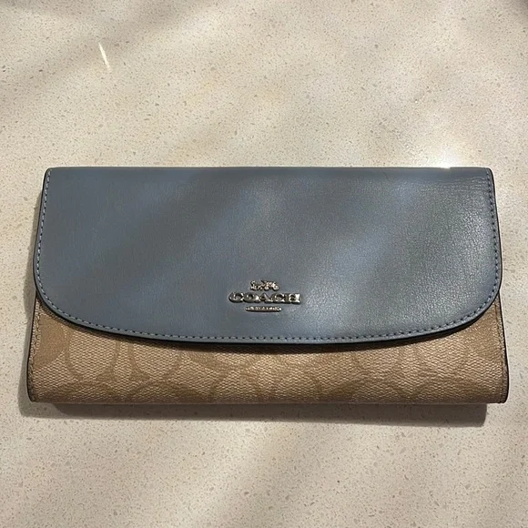 Coach New York Trifold Wallet Baby Blue - Picture 1 of 5